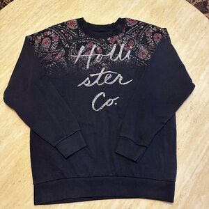 Brand New Hollister Flower Print Sweater Size - S